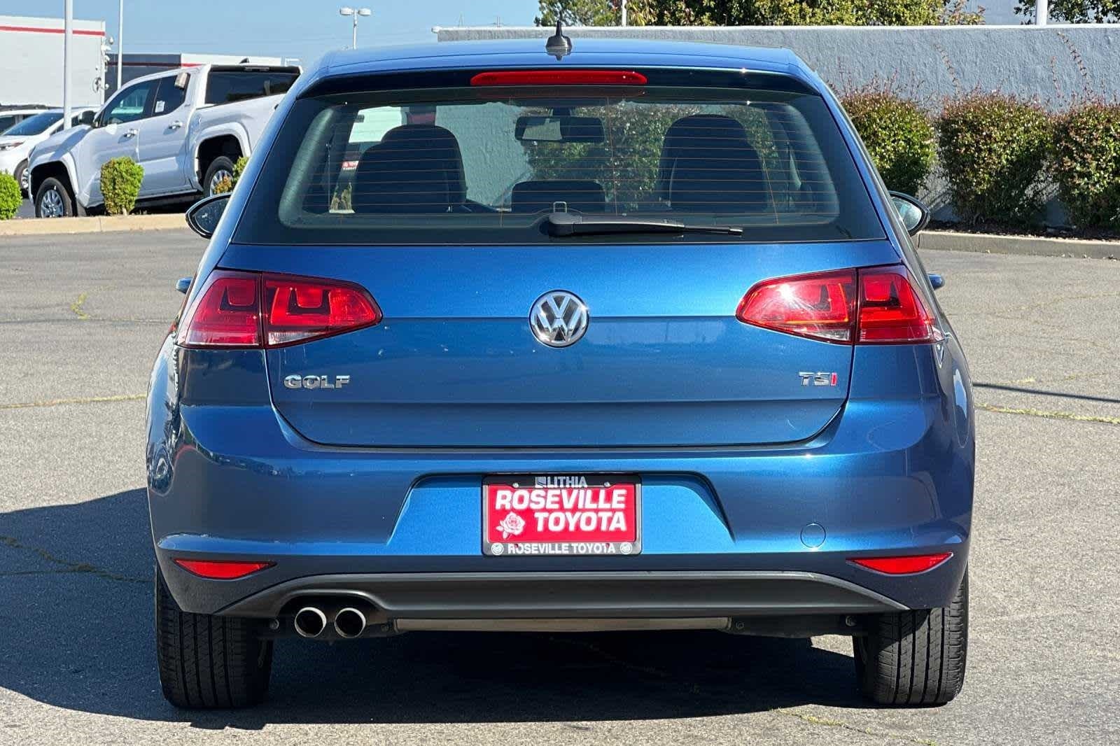 2017 Volkswagen Golf Wolfsburg Edition